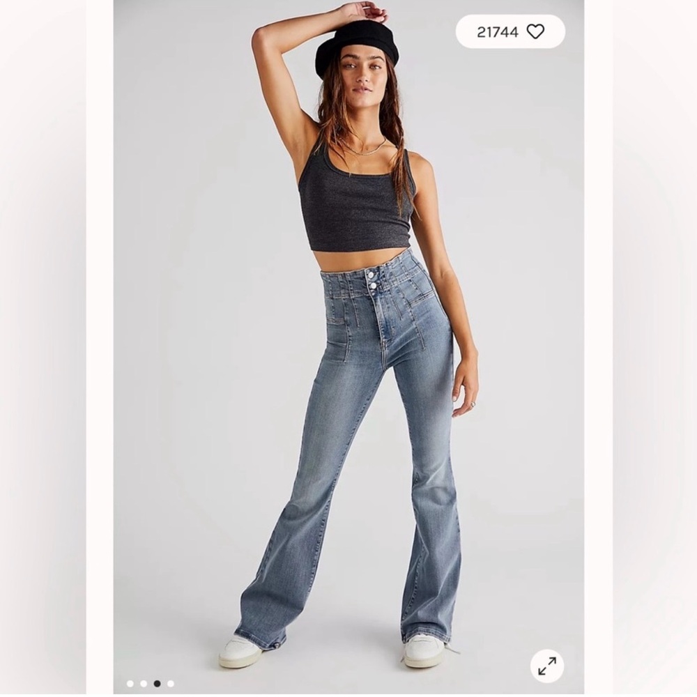 Free People Jayde High Rise Flare Leg Jeans Blue/Grey Steel Blue NWT size 29